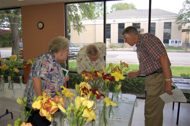 LSDS - 2009 Flower Show - Horticulture Judges - Jean Lewis - Carol Horton - Ray Houston